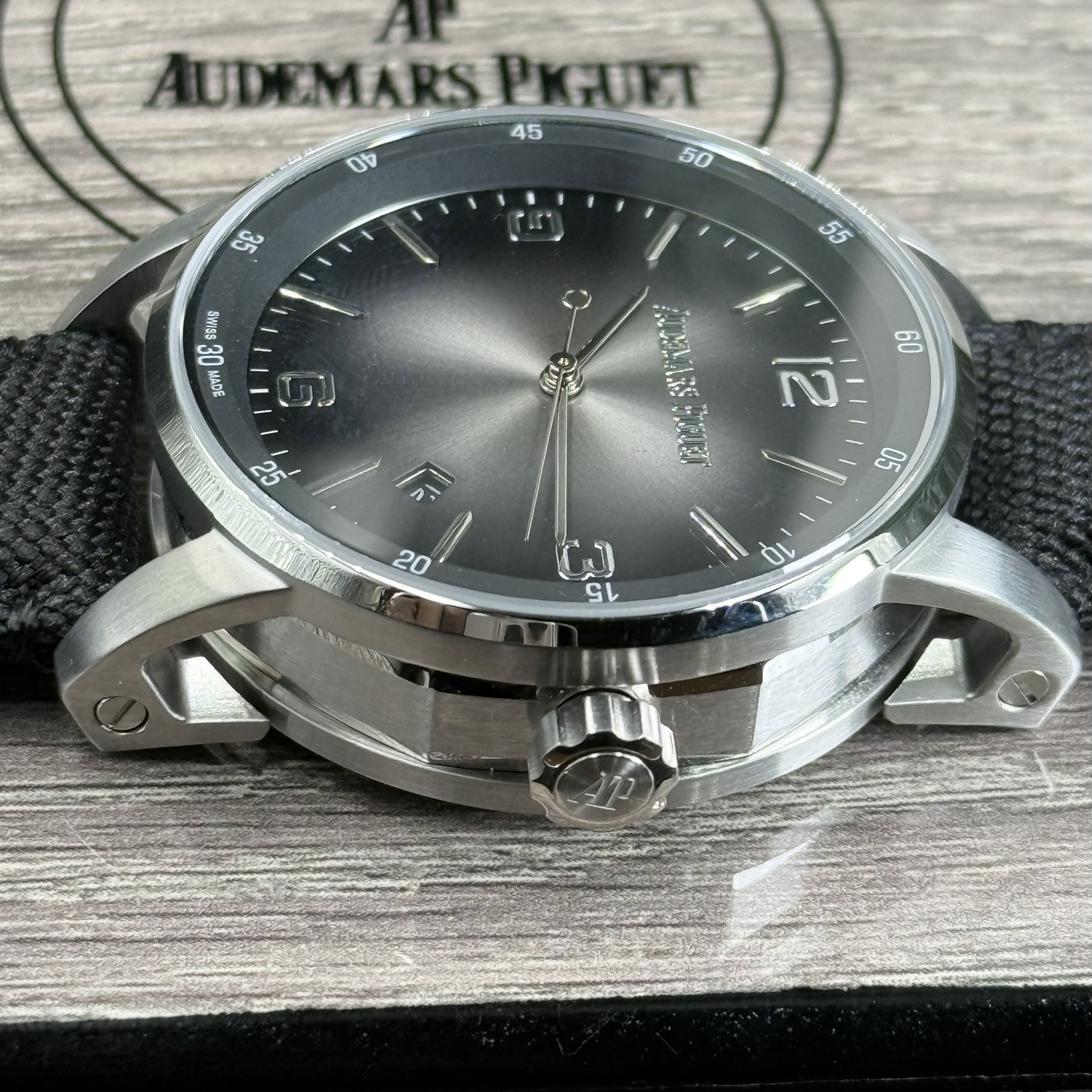 Audemars Piguet Code 11.59 Selfwinding Black Belt smoked grey sunburst lacquered Dial Automatic Watch - Image 4