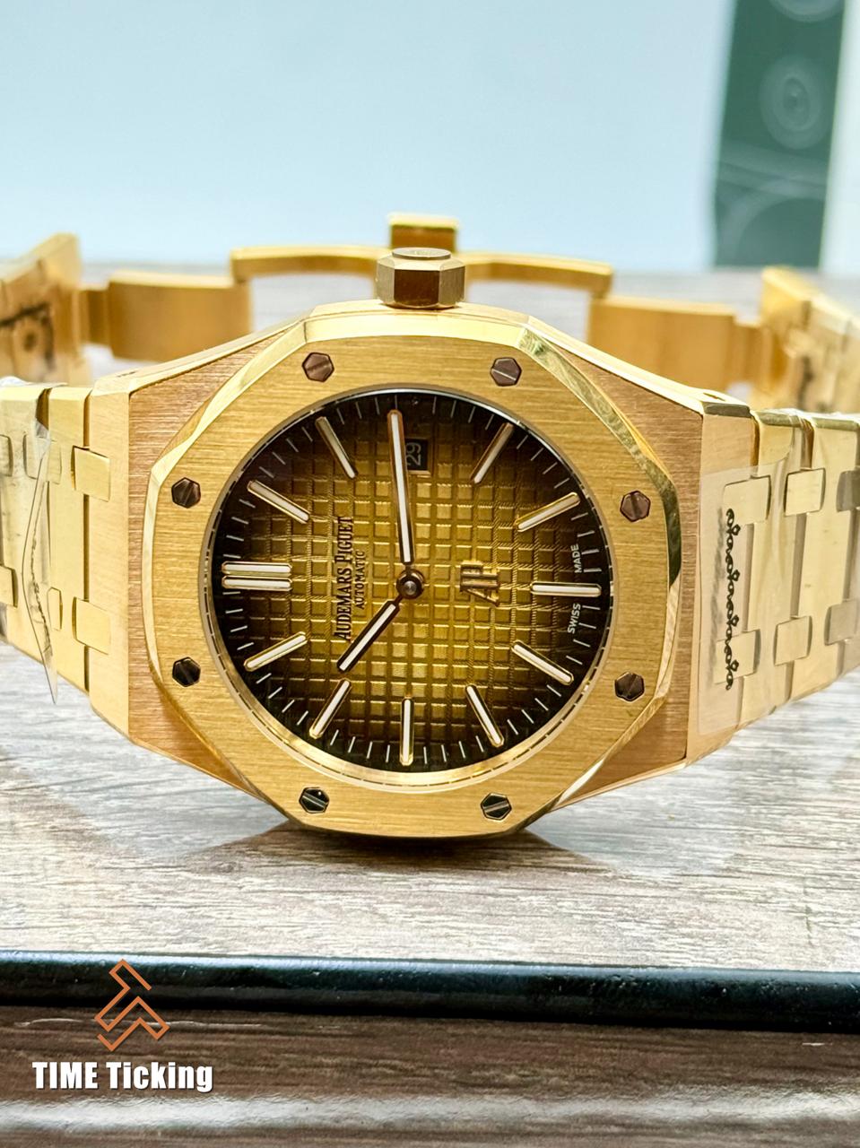 Audemars Piguet Royal Oak Smoked Yellow Gold Dial Yellow Gold Automatic 41 mm - Image 4