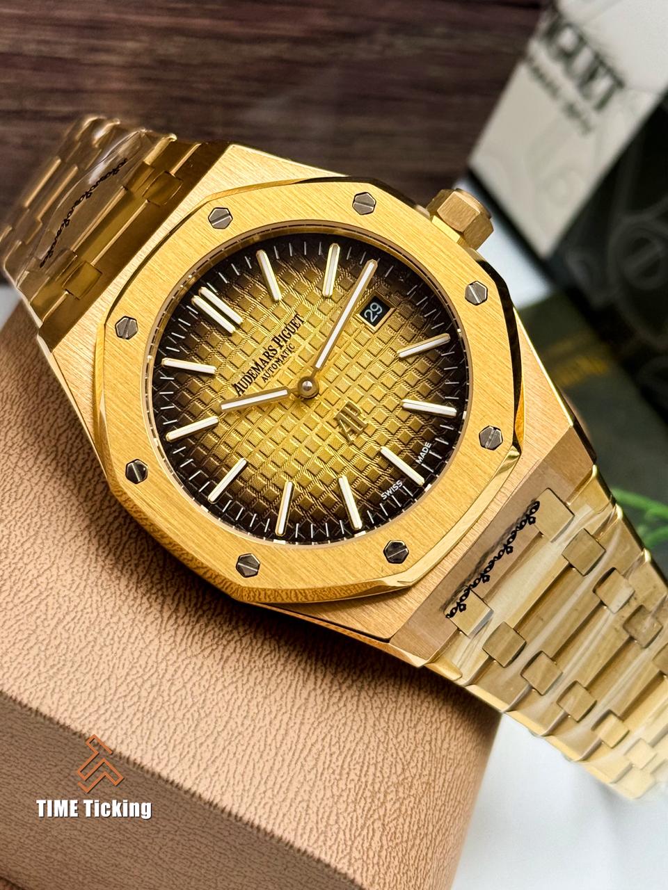 Audemars Piguet Royal Oak Smoked Yellow Gold Dial Yellow Gold Automatic 41 mm - Image 2