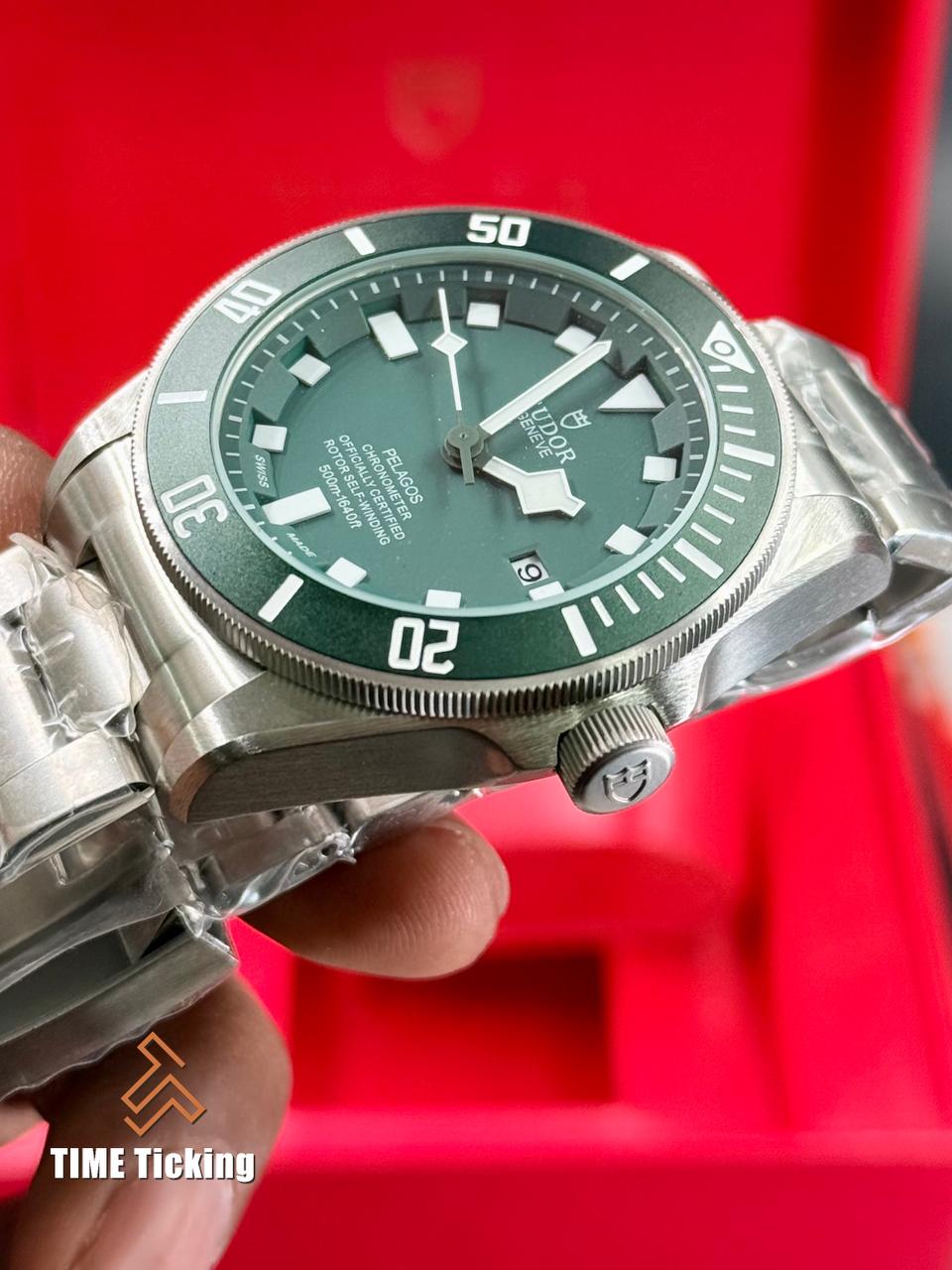 Tudor Pelagos 41mm,Green Dial Automatic Mechanical Watch. - Image 4