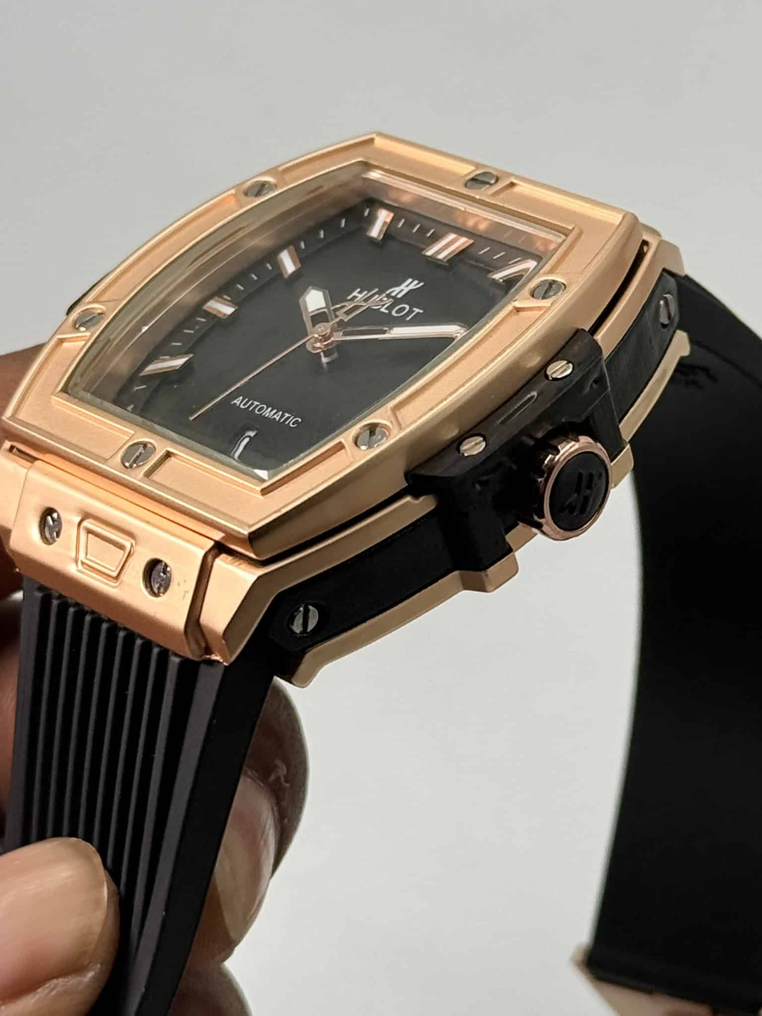 Hublot Spirit of Big Bang Rose Gold Case Black Dial Man’s Watch - Image 4