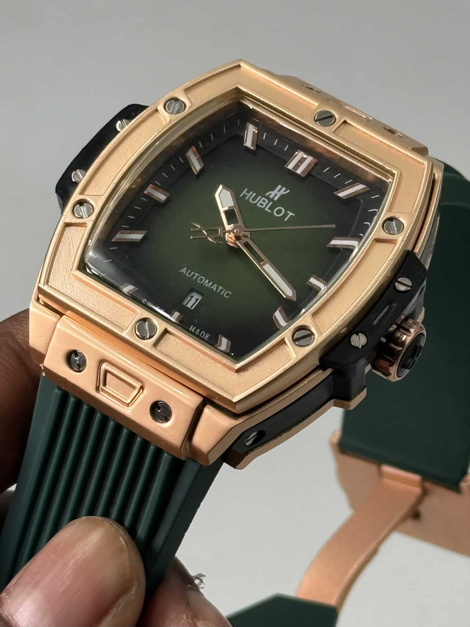 Hublot Spirit of Big Bang Rose Gold Case Green Dial Man’s Watch - Image 4
