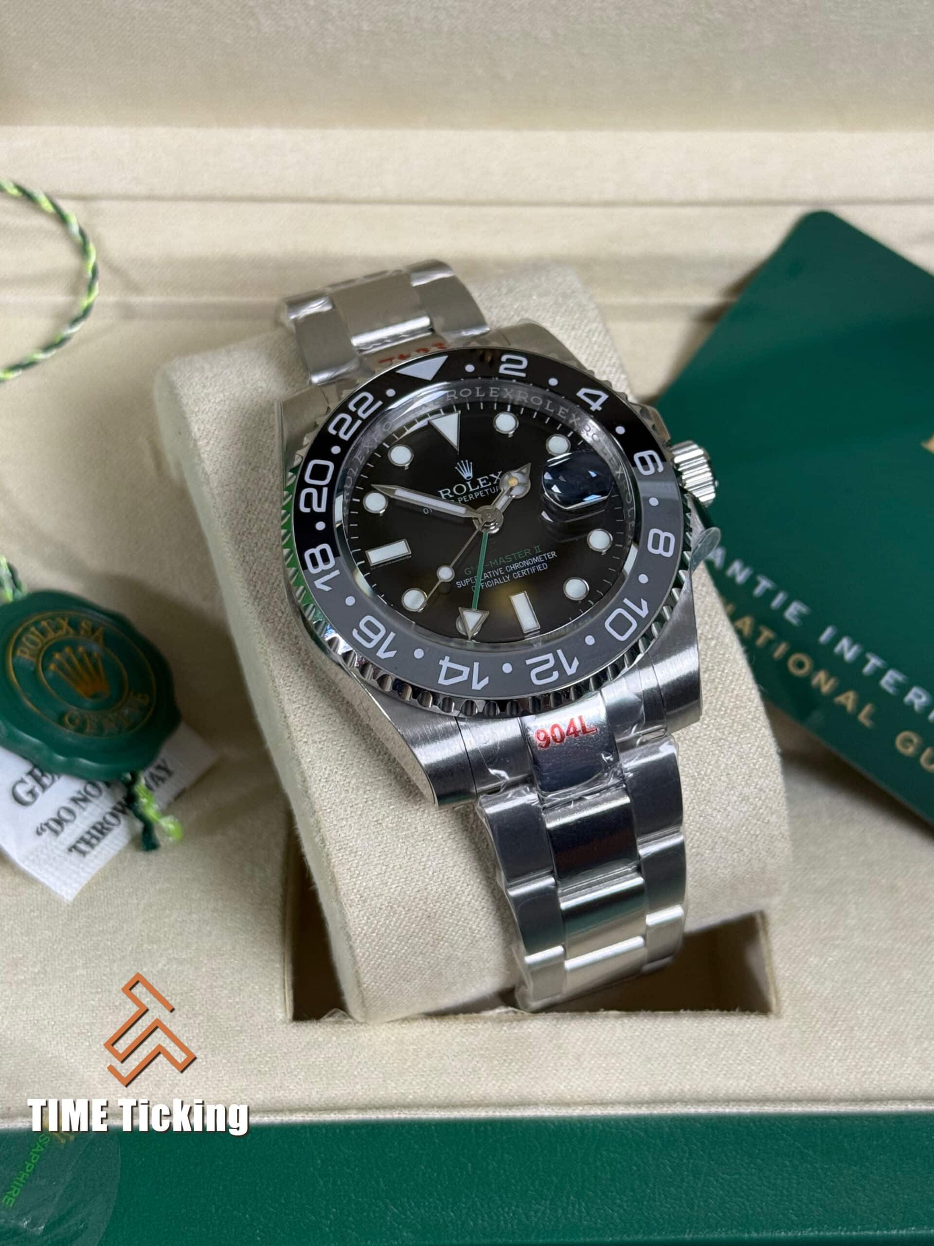 Rolex GMT-Master II 40mm Oystersteel Black & Grey Cerachrom Bezel - Image 4