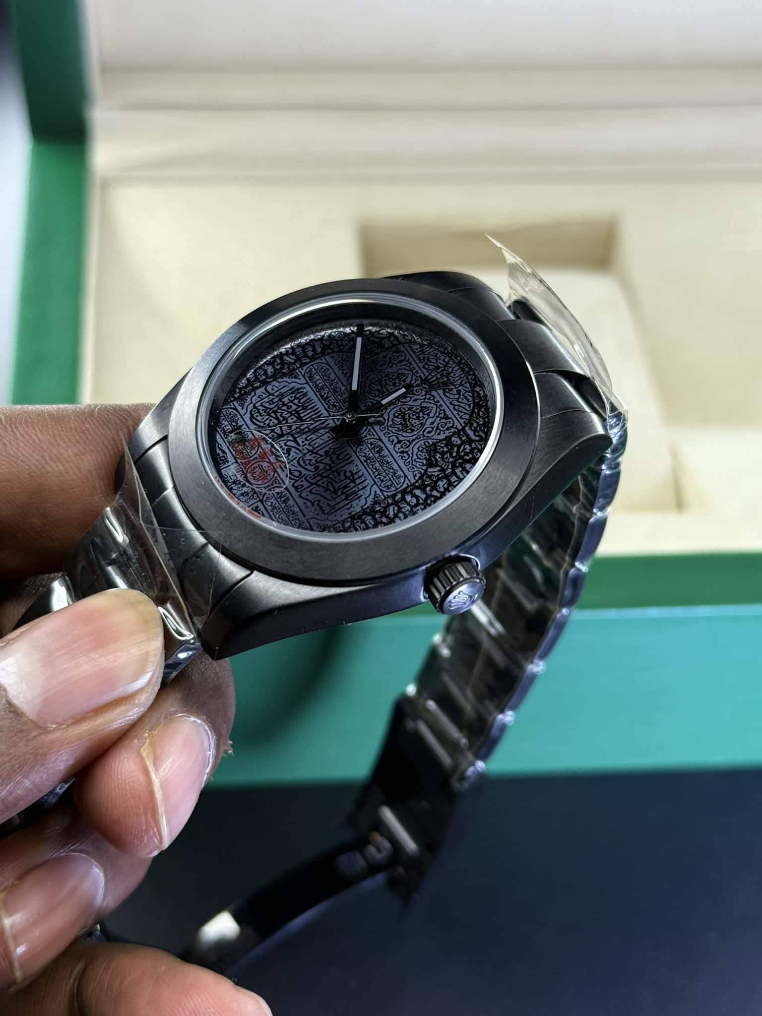 Rolex Men’s Luxury Wristwatch with Islamic Calligraphy Dial – Black Edition - Image 4