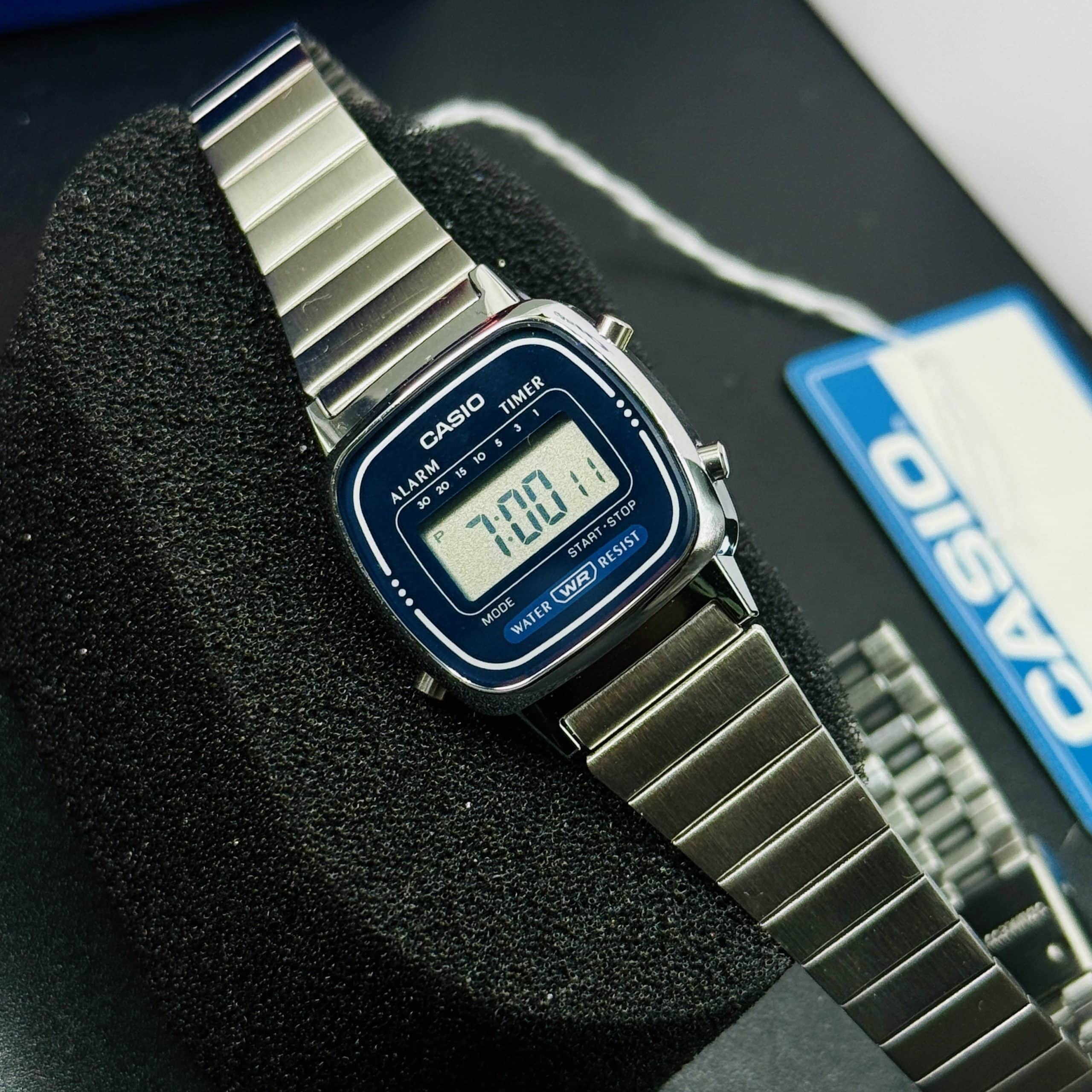 Casio LA670WA-2DF Women’s Vintage Digital Watch. - Image 2