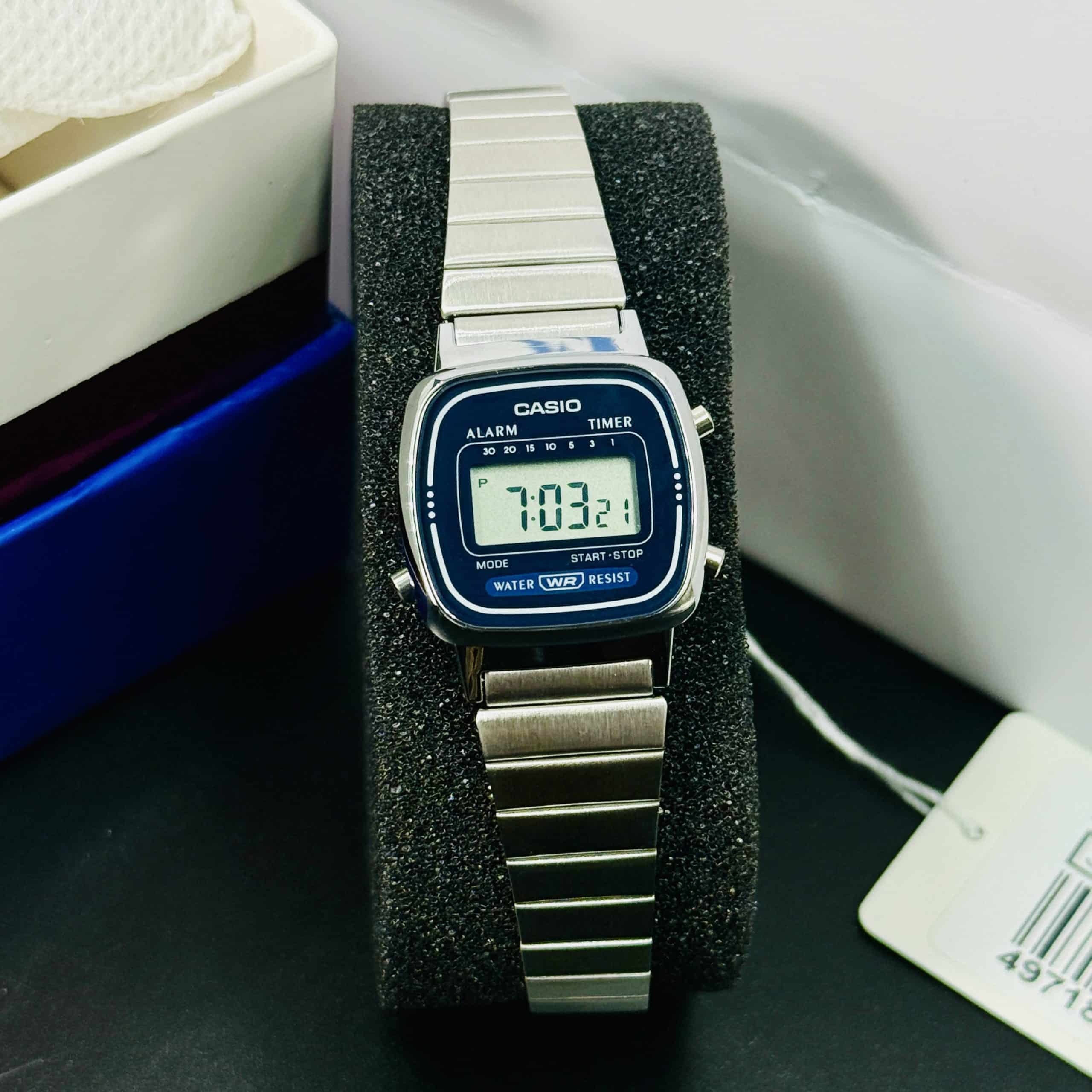 Casio LA670WA-2DF Women’s Vintage Digital Watch. - Image 5