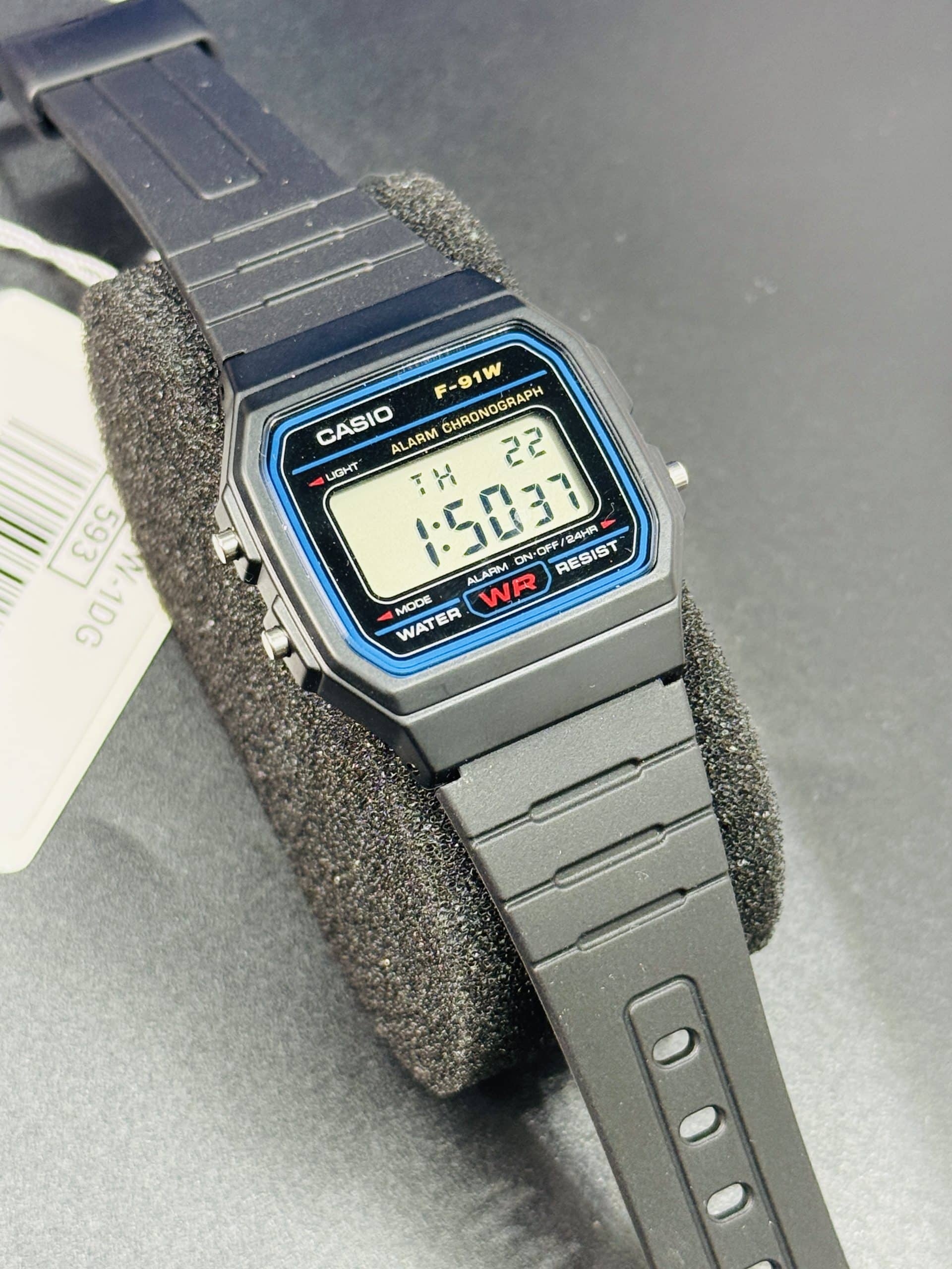 Casio Classic Retro Digital Dial Resin Watch- F-91W-1DG. - Image 3