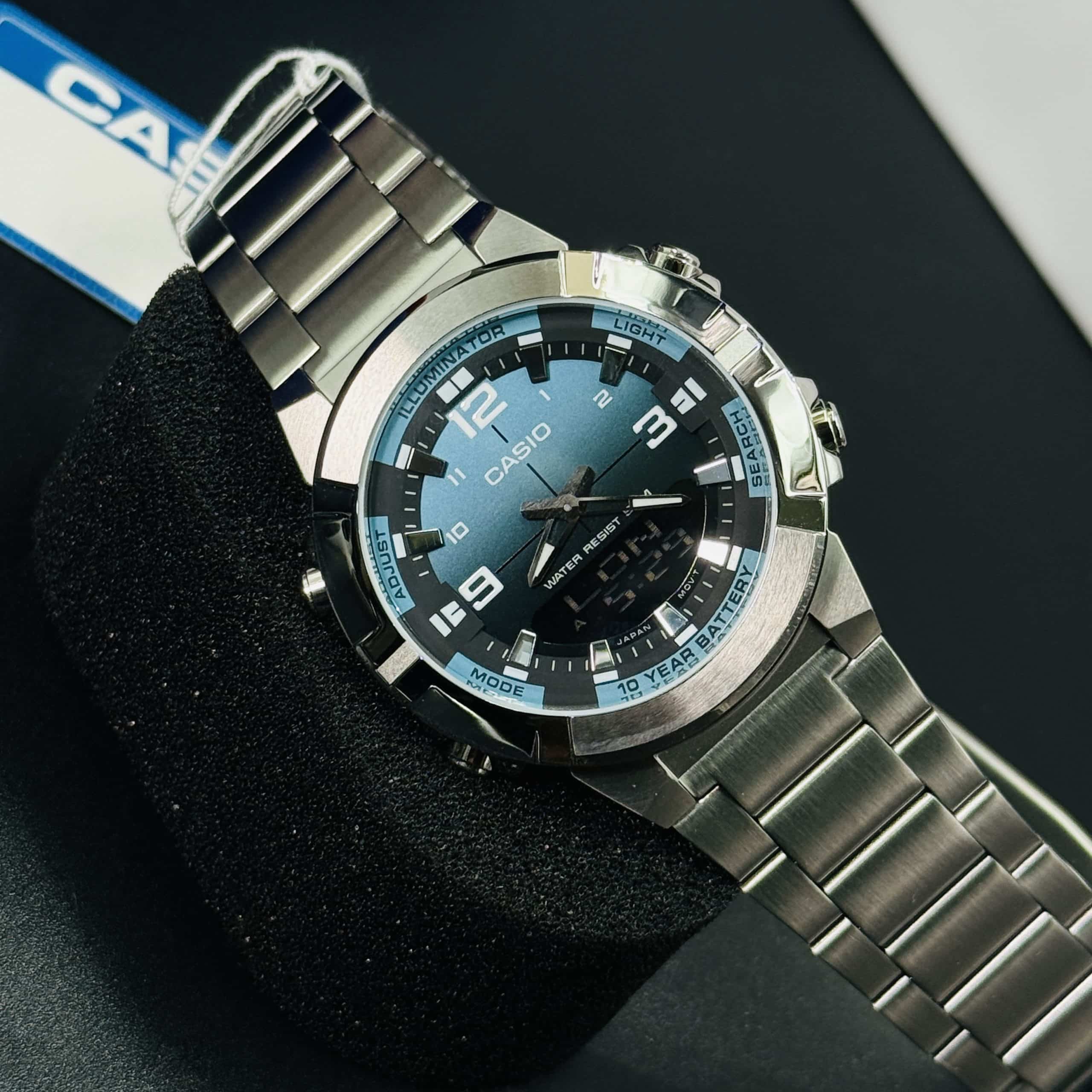 Casio AMW-870DA-2A2VDF Dual Time Analog-Digital Sports Watch. - Image 2