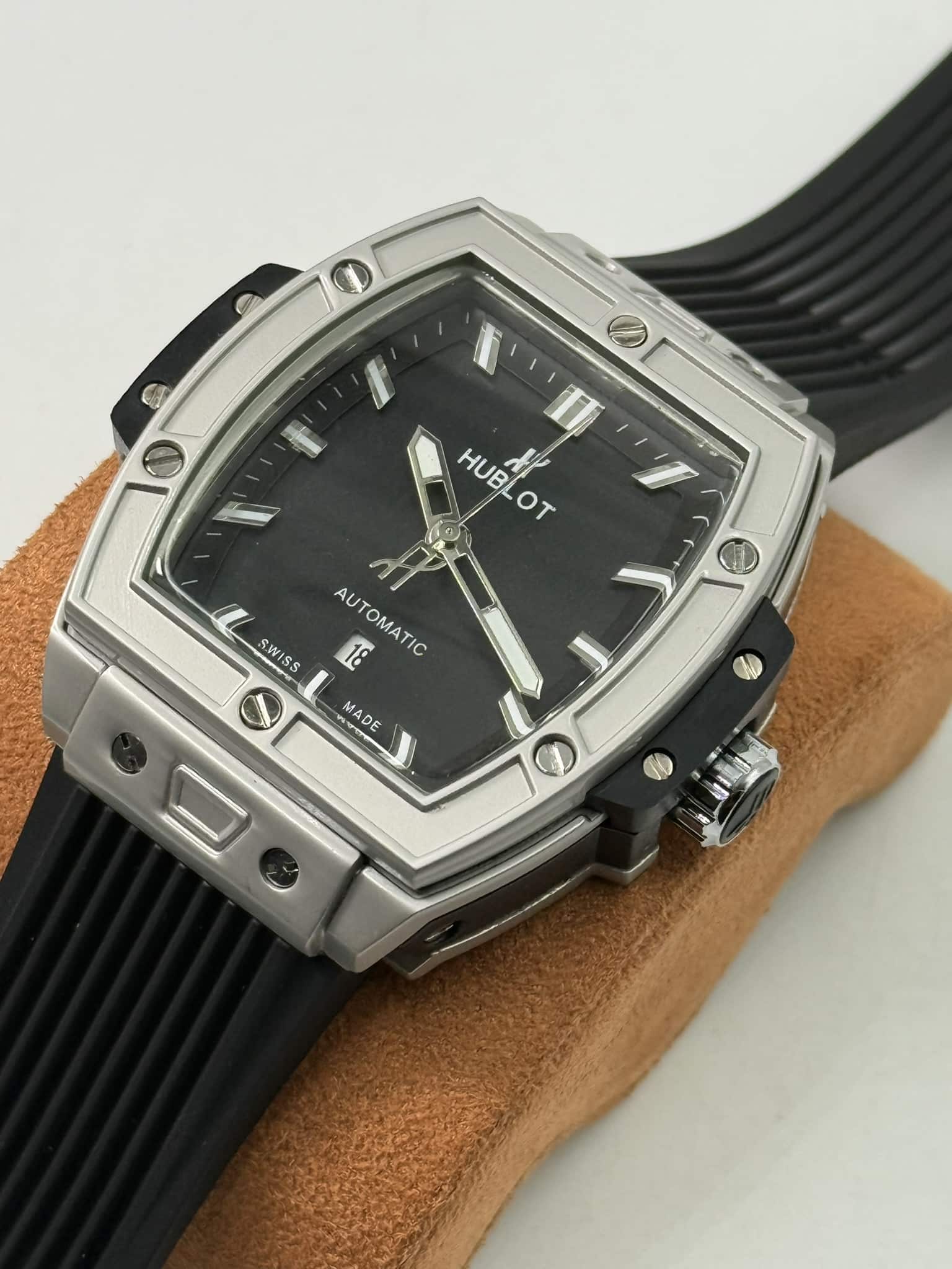Hublot Spirit of Big Bang Silver Case Black Dial Man’s Watch - Image 7