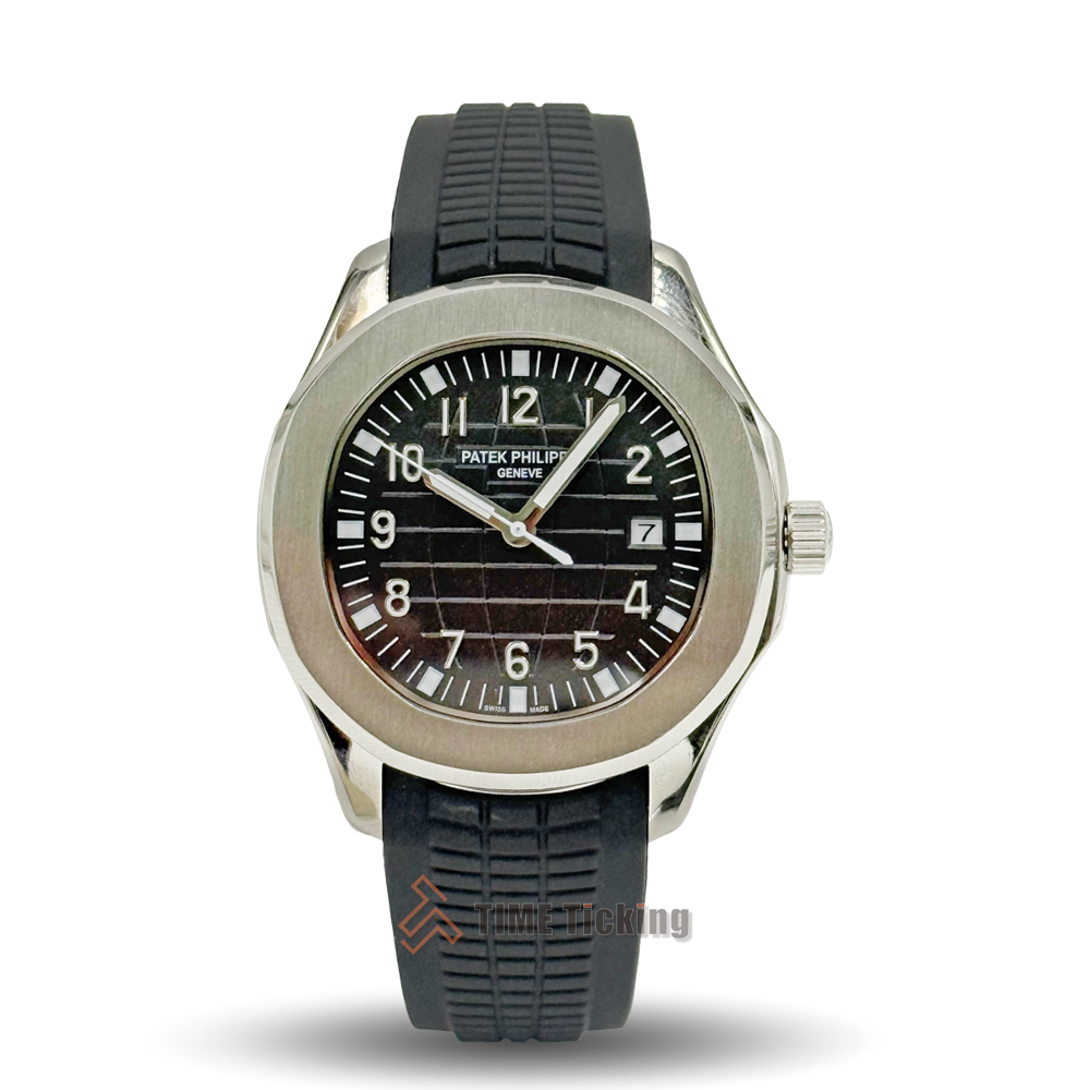Patek Philippe Aquanaut Chronograph men’s Master Grade Replica watch with a black dial and silver case.