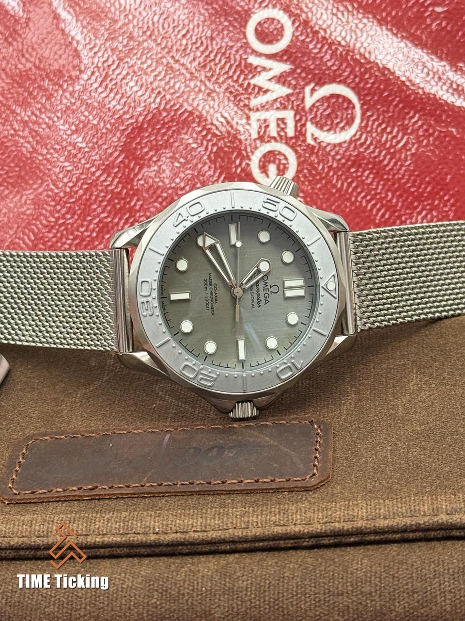 Omega SeaMaster Diver 300M Gray Dial Automatic Luxury Men’s Watch - Image 4