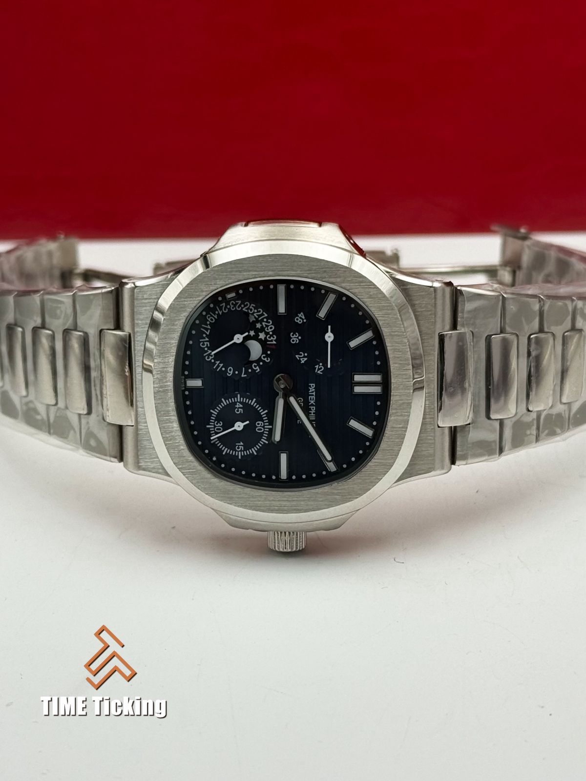 Patek Philippe Nautilus Moonphase 40mm Stainless Steel Black-Blue Gradient dial, - Image 4