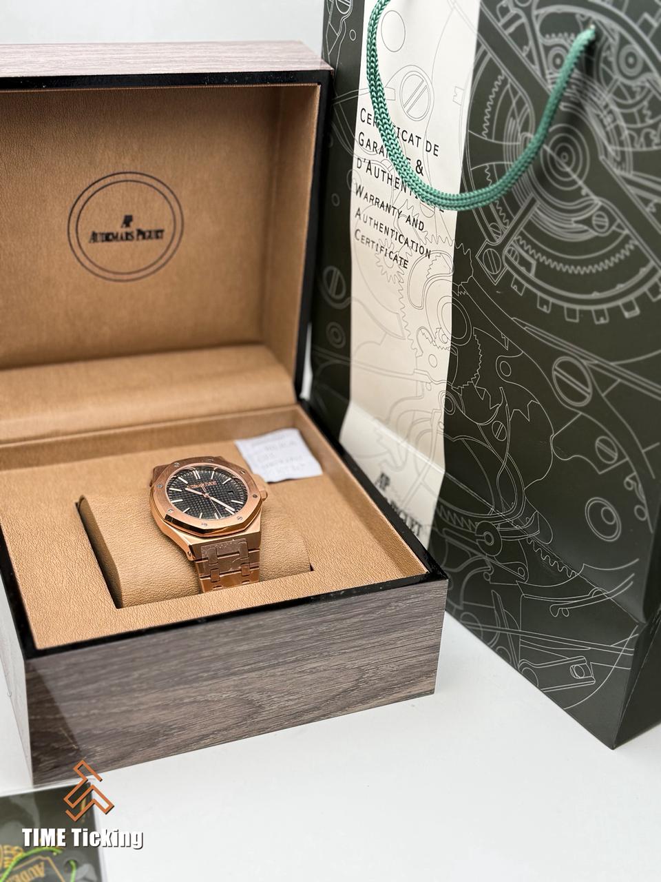 Audemars Piguet Royal Oak Black Dial Rose Gold Automatic 41 mm 50th Anniversary Edition - Image 6