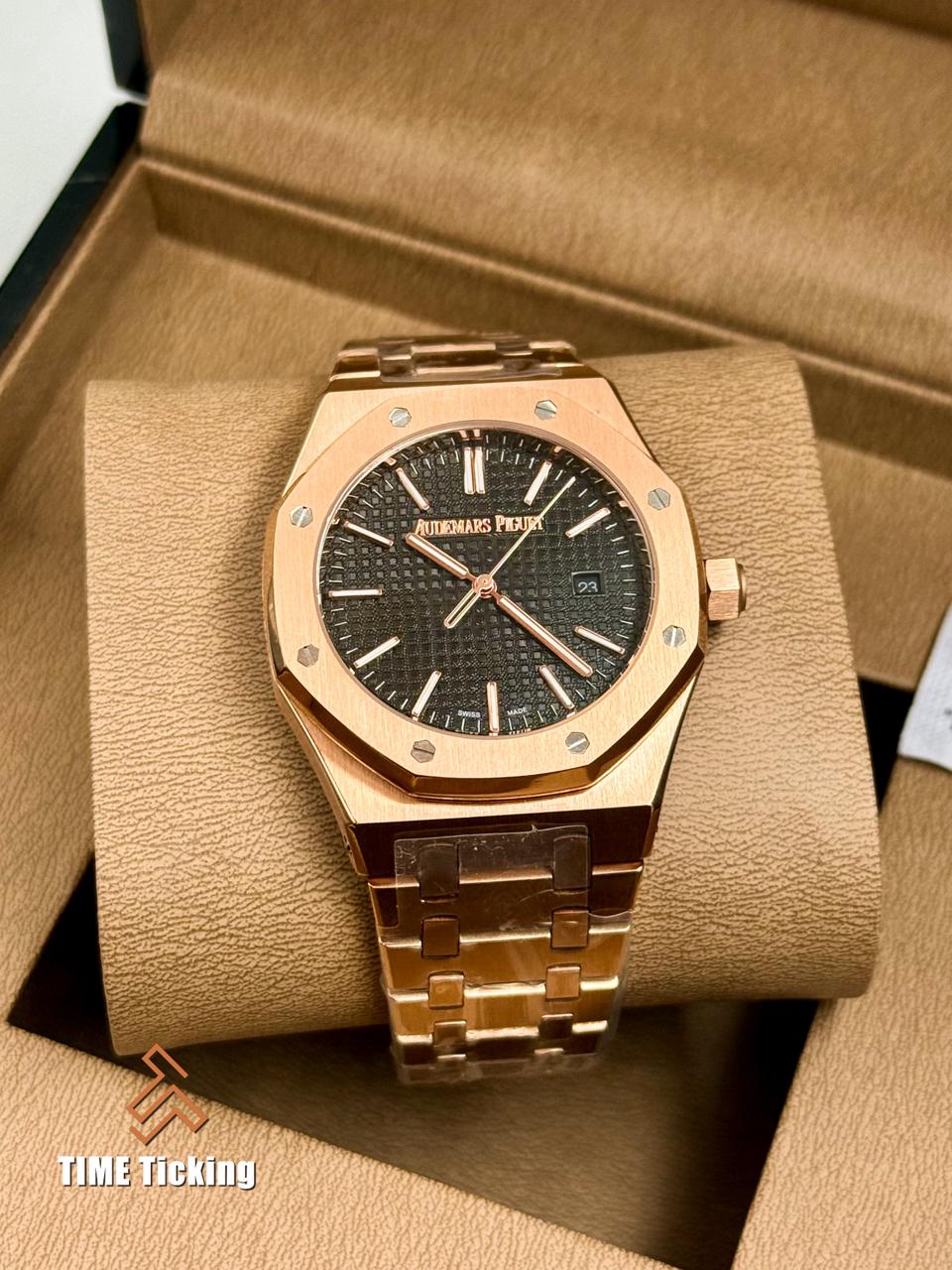 Audemars Piguet Royal Oak Black Dial Rose Gold Automatic 41 mm 50th Anniversary Edition - Image 3