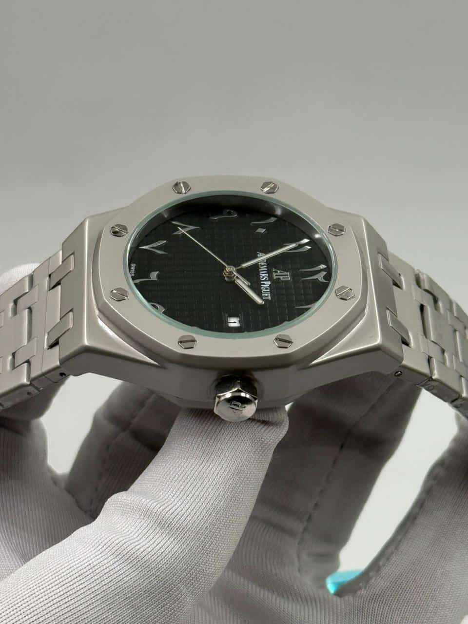 Audemars Piguet Royal Oak Black Dial Arabic numerical hour markers. stainless steel case - Image 6