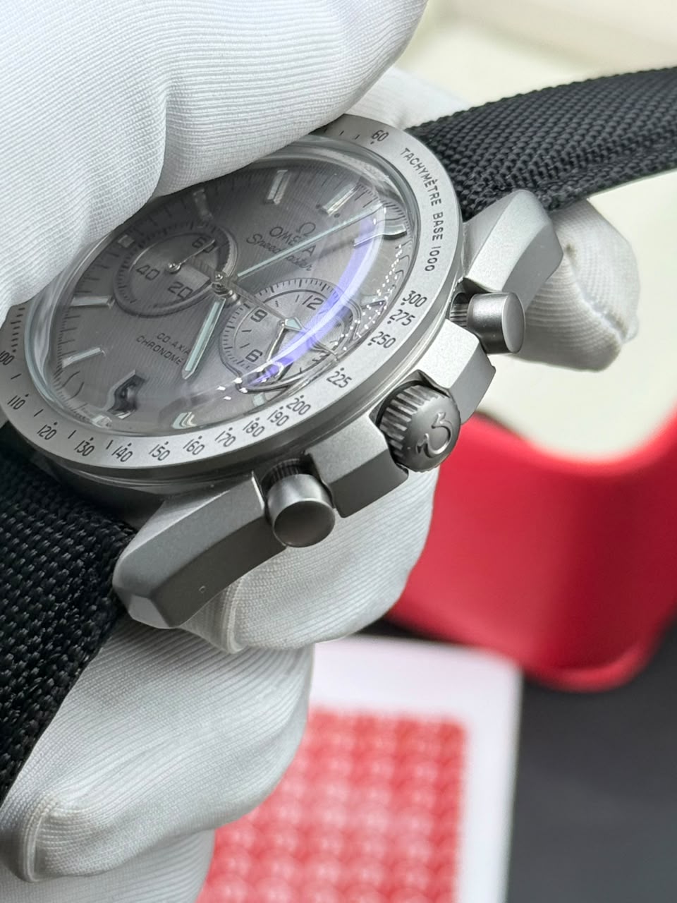 OMEGA Speedmaster Moonwatch “Grey Side of the Moon” - Image 8