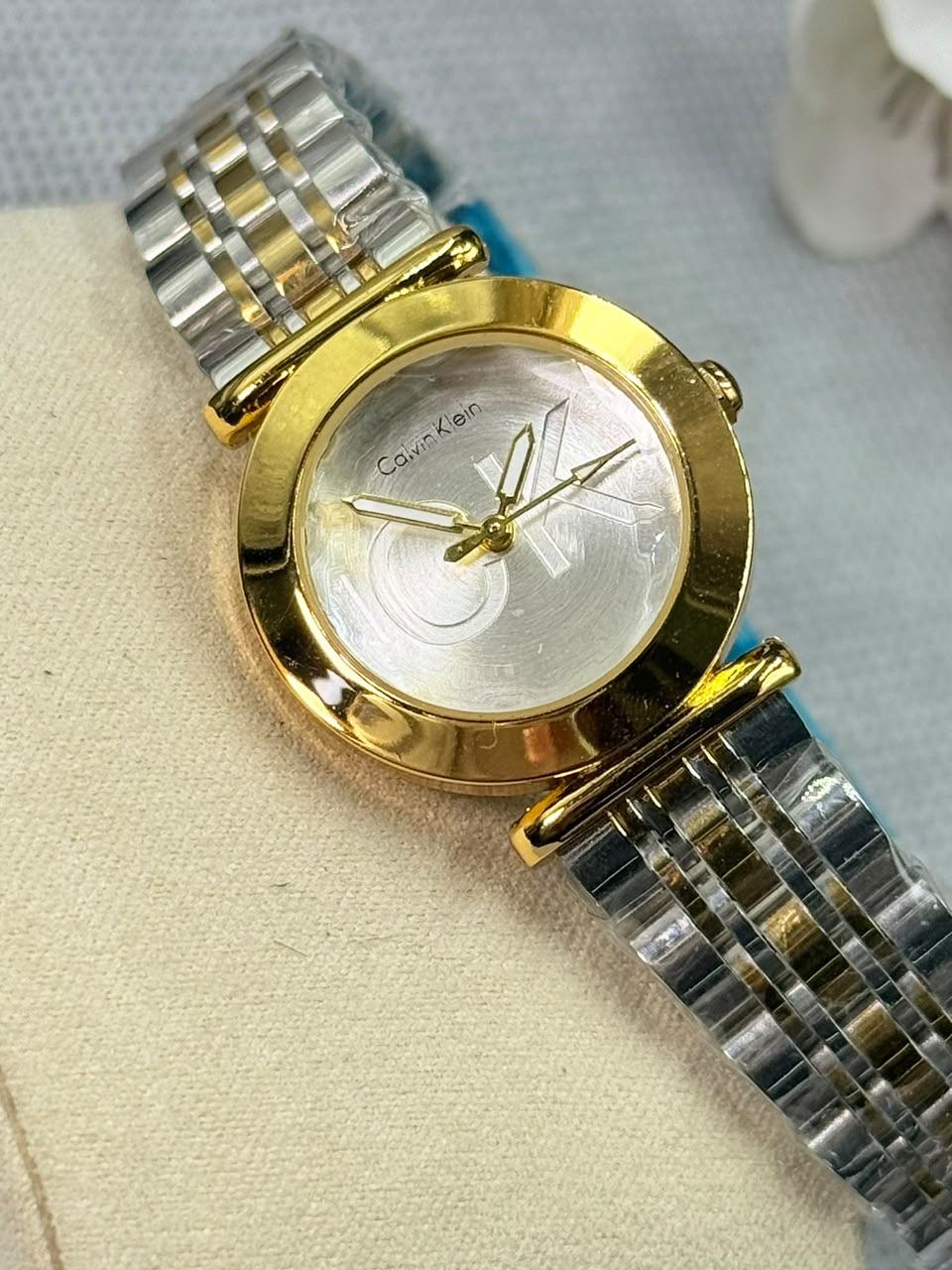 Calvin Klein two-tone quartz Dress watch for women - Image 3