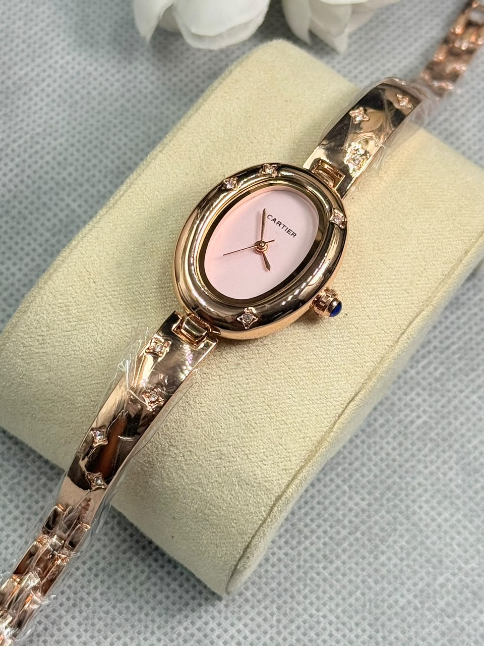 Cartier Baignoire Allongée Bangle Women’s Watch pink Dial Rose Gold Case - Image 2