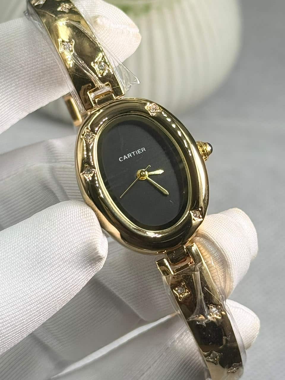 Cartier Baignoire Allongée Bangle Women’s Watch Black Dial Gold Case - Image 2