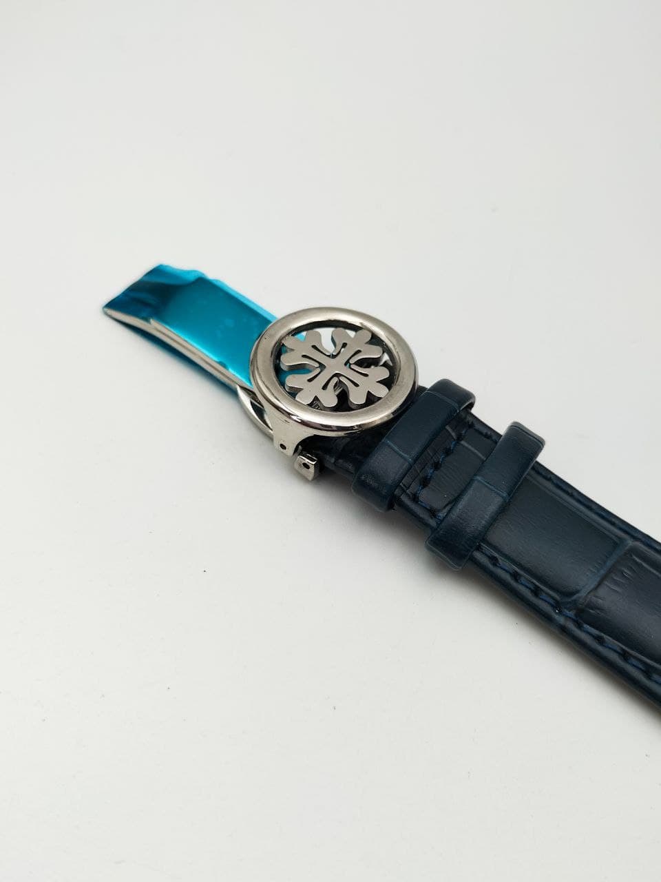 PATEK-201912 BLUE BELT WHITE DIAL MEN’S WATCH. - Image 4