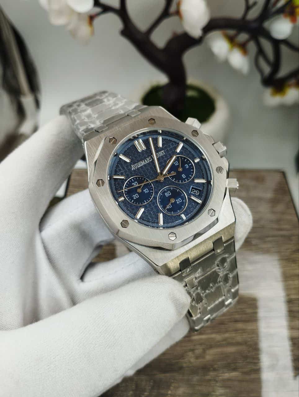Audemars Piguet Royal Oak Blue Dial Stainless Steel Chronograph 41 mm - Image 2