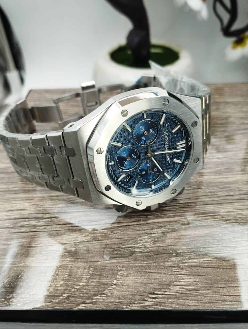 Audemars Piguet Royal Oak Blue Dial Stainless Steel Chronograph 41 mm - Image 4