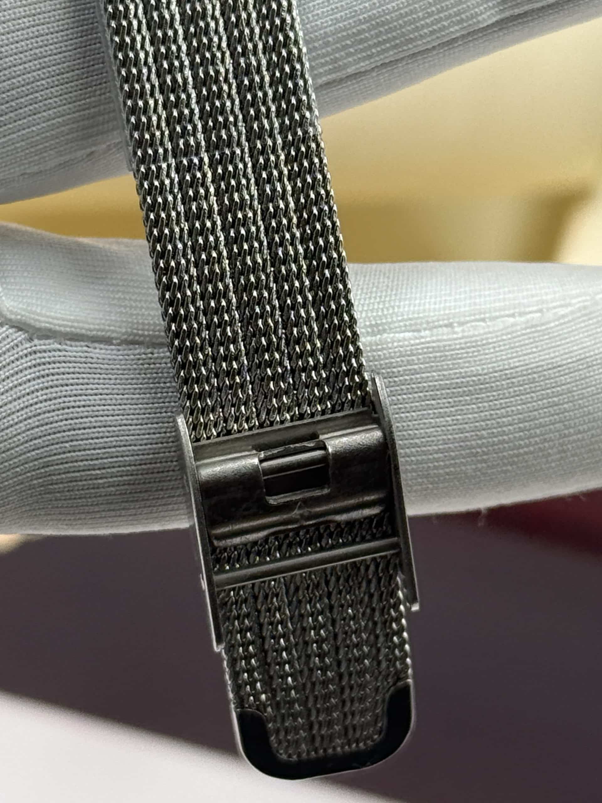 CURREN Blanche 9020 Women's Silver Mesh Watch with White Dial and Roman Numerals | Time Ticking - Image 6