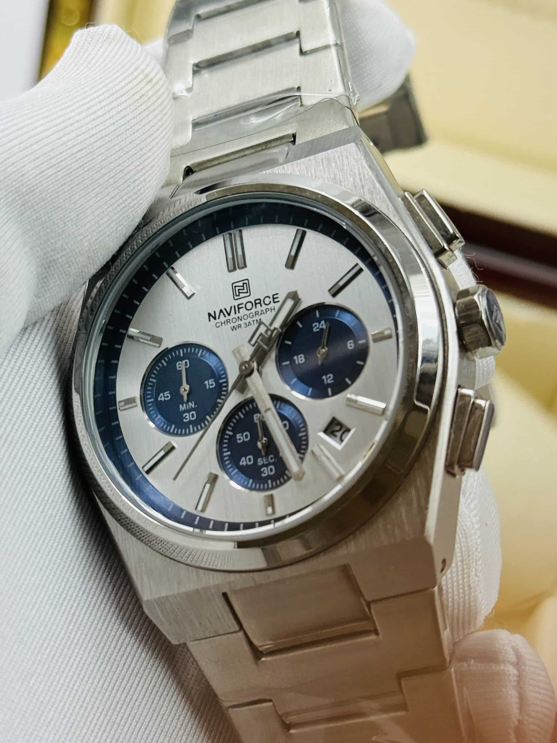 NAVIFORCE NF8048 Men's Silver Chronograph Watch with White Dial & Blue Subdials | Time Ticking - Image 4