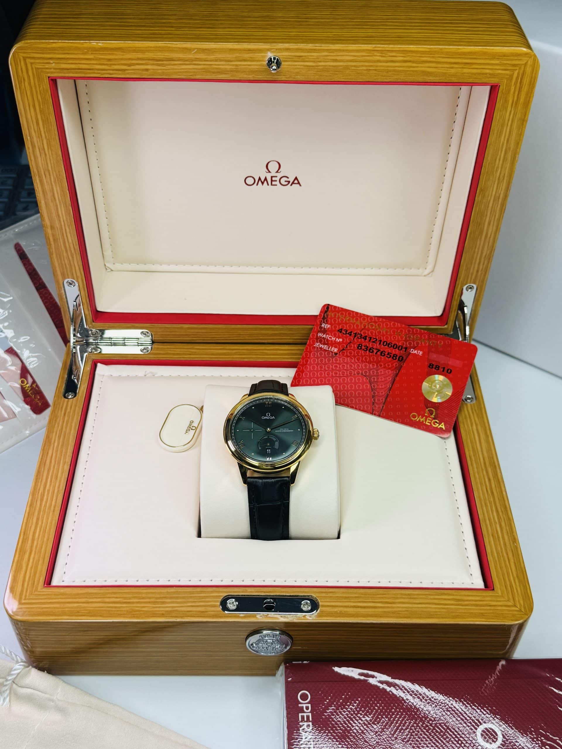 OMEGA De Ville Prestige-Inspired 41mm Men's Green Dial Gold-Tone Watch with Black Leather-Style Strap - Image 8