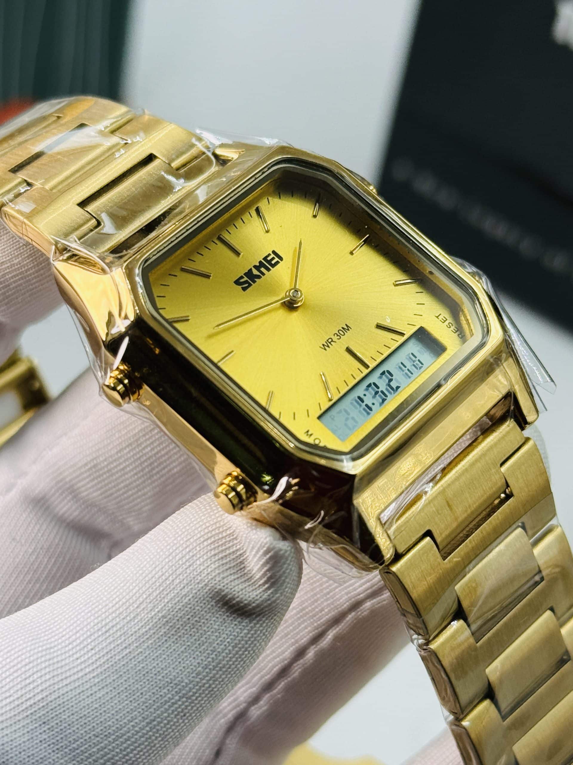 SKMEI 1220 Gold Analog Digital Watch with Stainless Steel Bracelet - Image 4