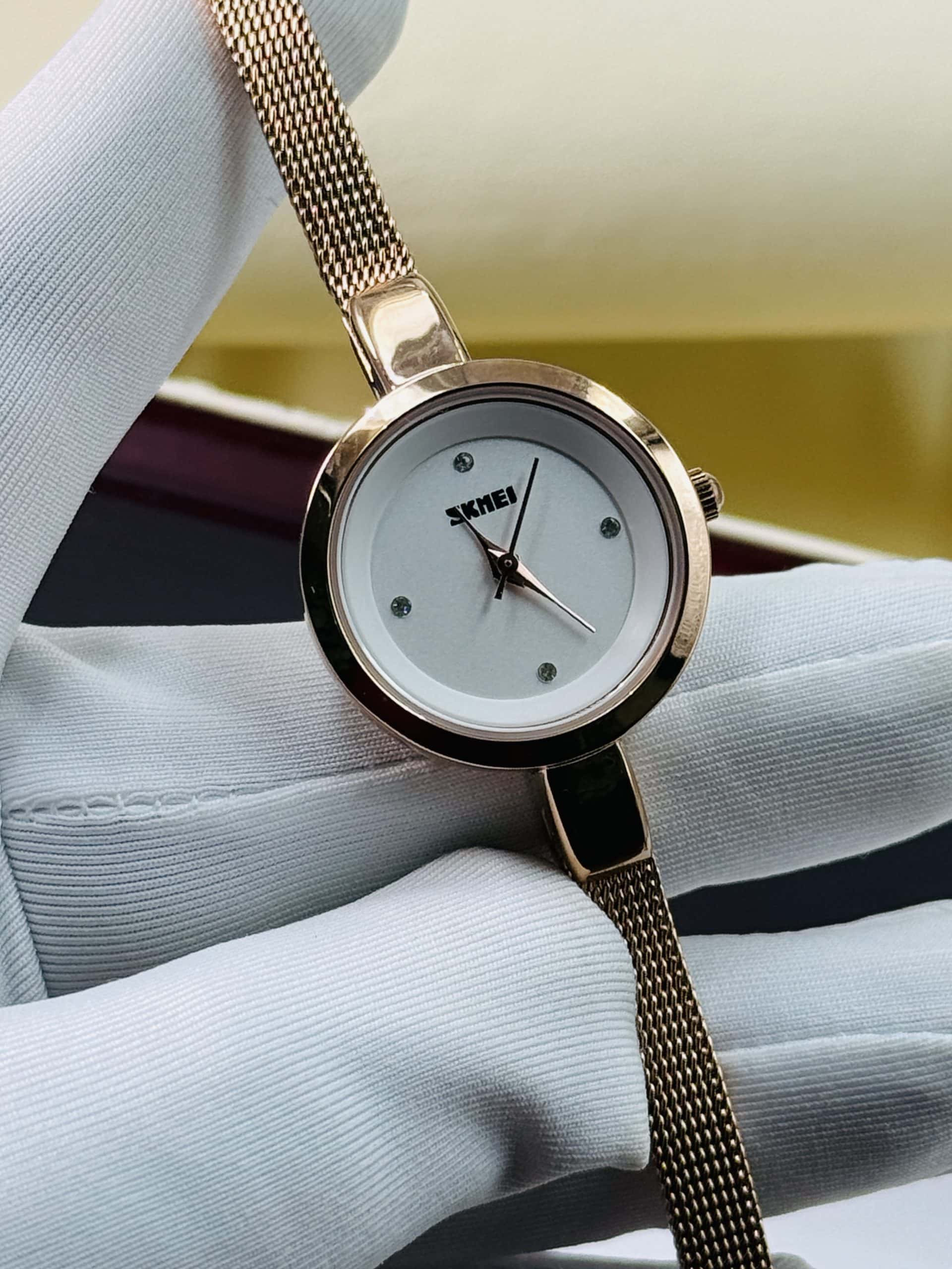 SKMEI 1390 Rose Gold Women’s Watch with White Dial & Mesh Strap - Image 2