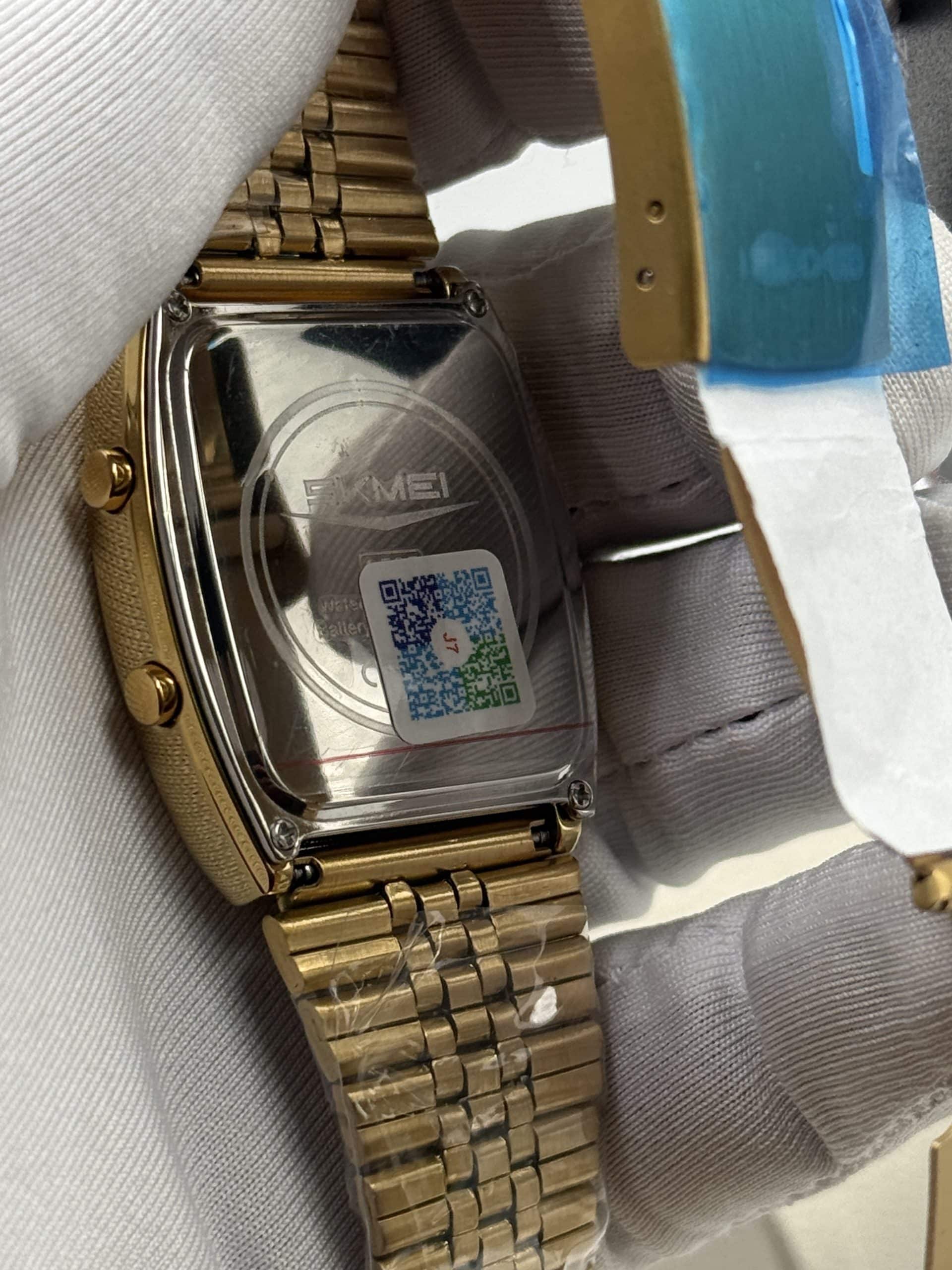 SKMEI 2585 Gold Analog Digital Watch with Metal Bracelet - Image 5