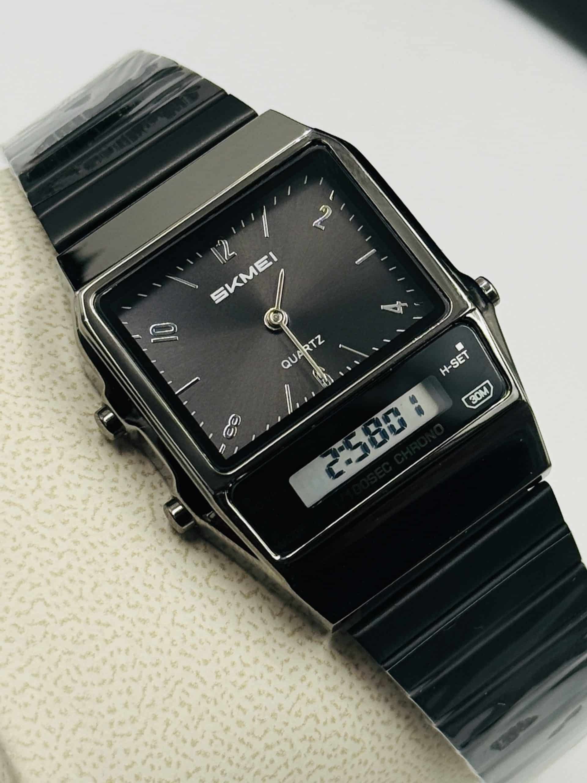 SKMEI 2632 Black Dial Analog Digital Watch with Metal Bracelet - Image 3