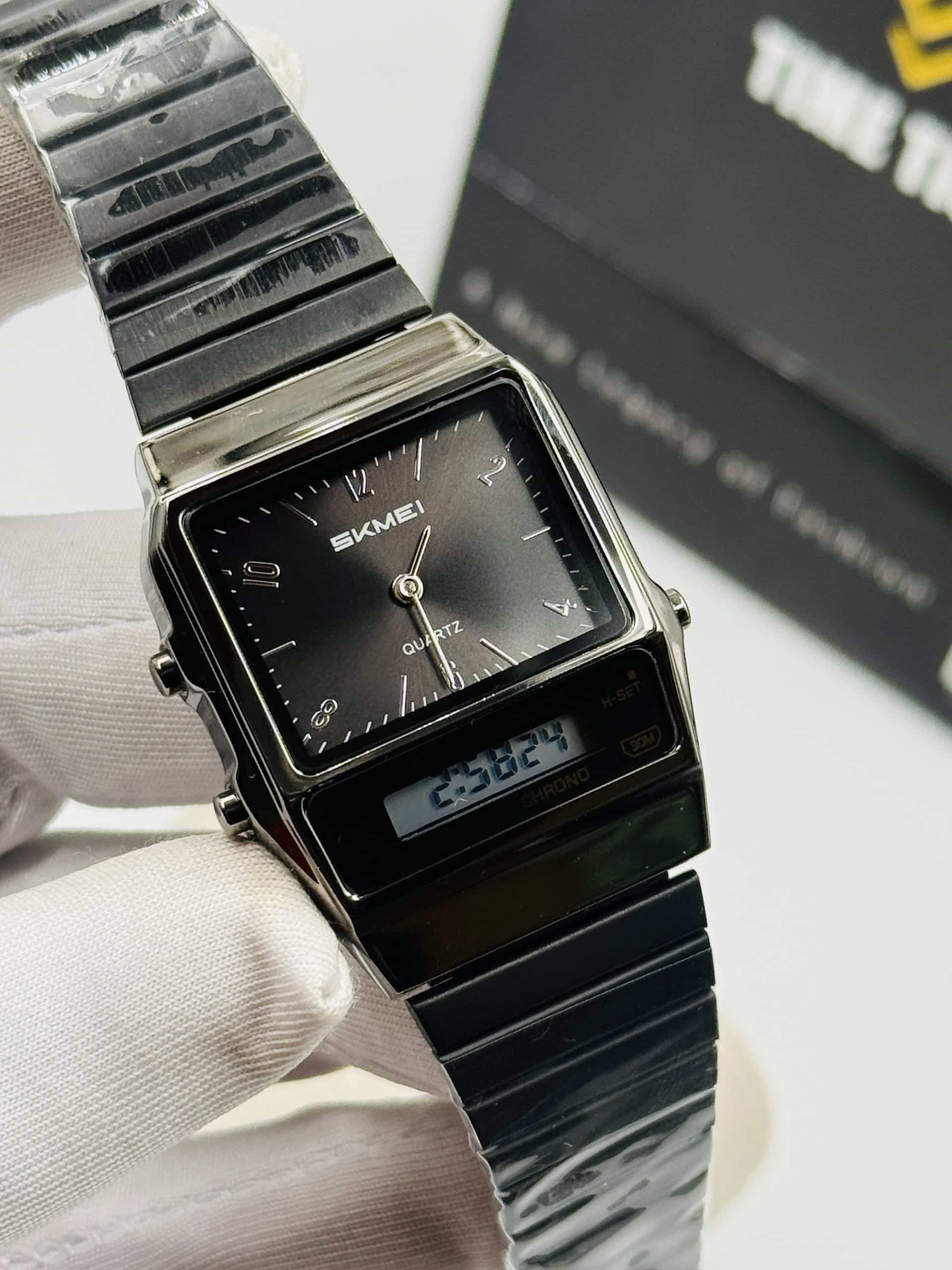 SKMEI 2632 Black Dial Analog Digital Watch with Metal Bracelet - Image 4
