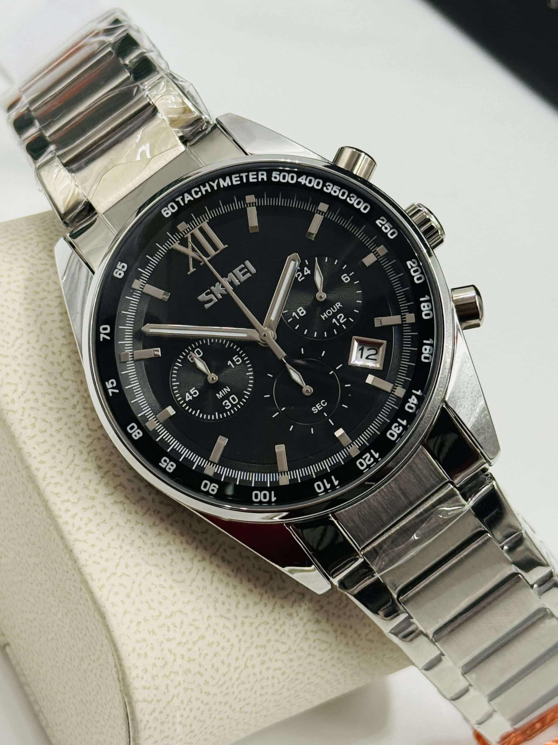 SKMEI 9096 Black Chronograph Watch with Silver Stainless Steel Bracelet - Image 3