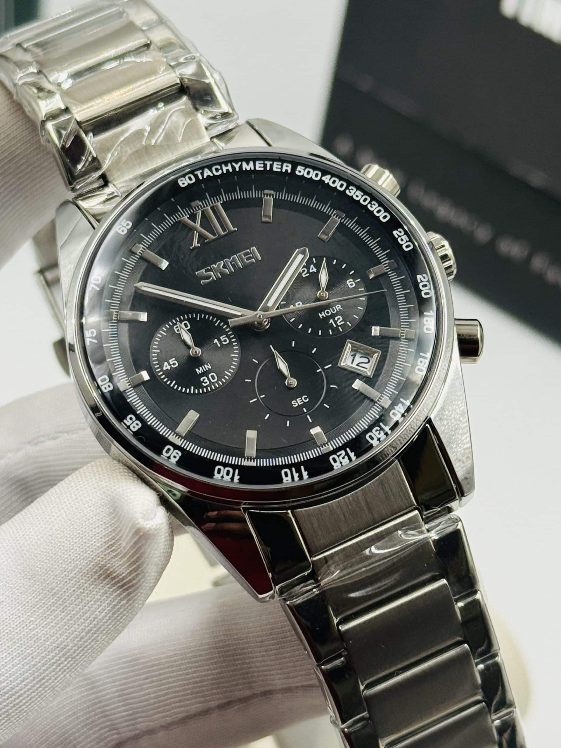 SKMEI 9096 Black Chronograph Watch with Silver Stainless Steel Bracelet - Image 2