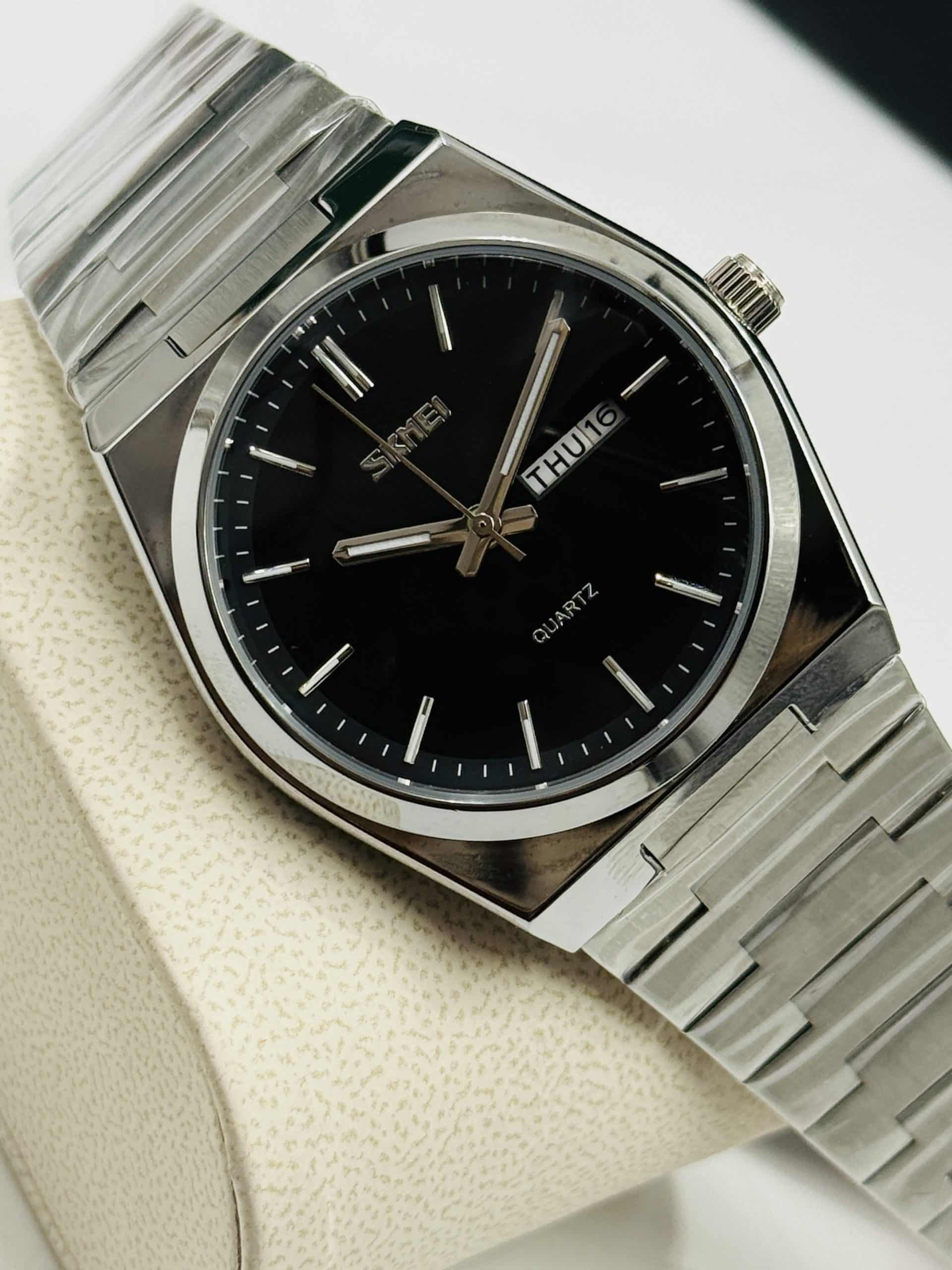 SKMEI 9288 Black Dial Quartz Watch with Silver Stainless Steel Bracelet - Image 2