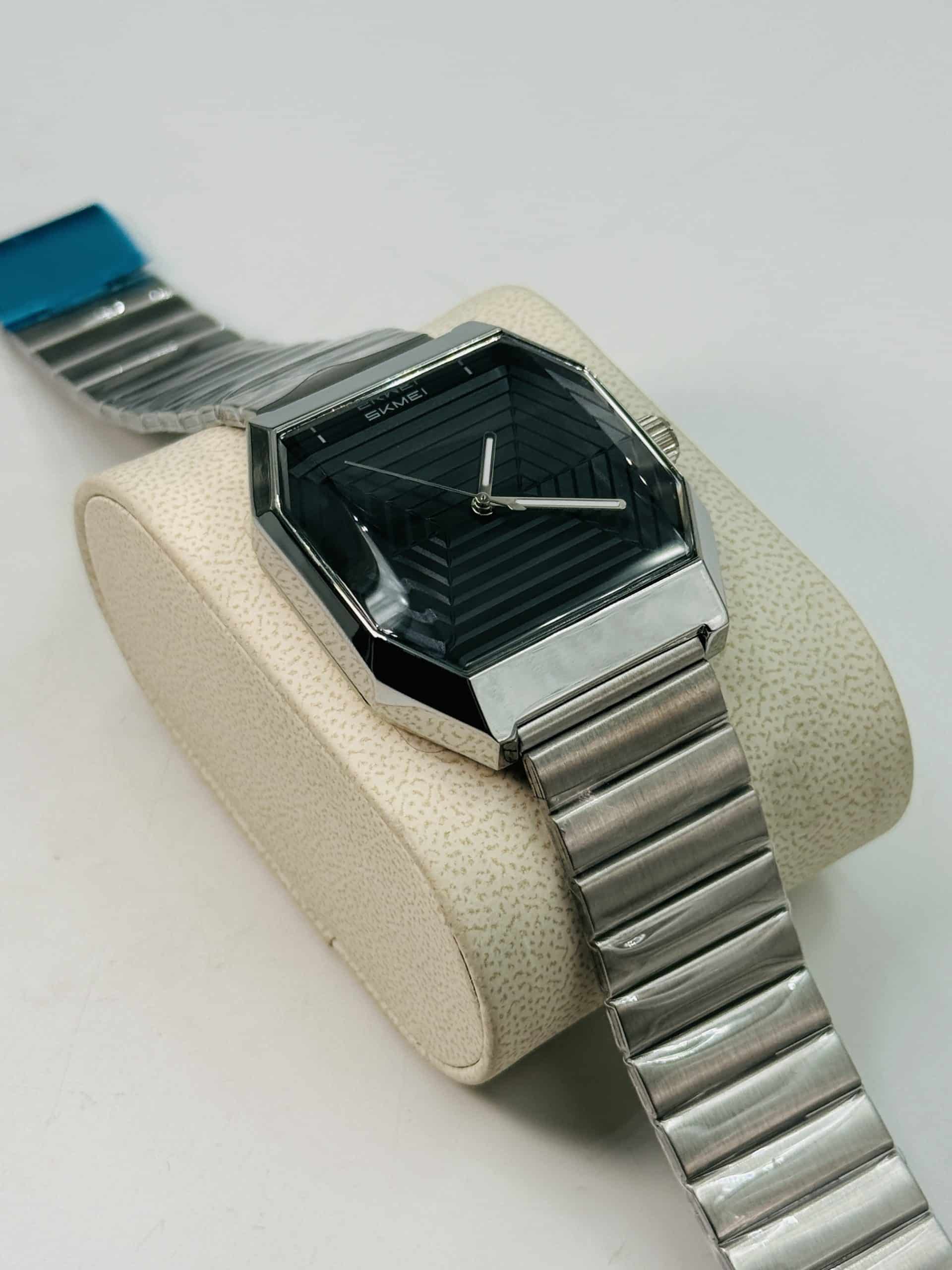 SKMEI 9393 Silver Stainless Steel Watch with Black Geometric Dial - Image 4